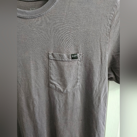 511 Tactical Mens Navy Blue Short Sleeve Pocket T Shirt Size XL - Picture 2 of 5
